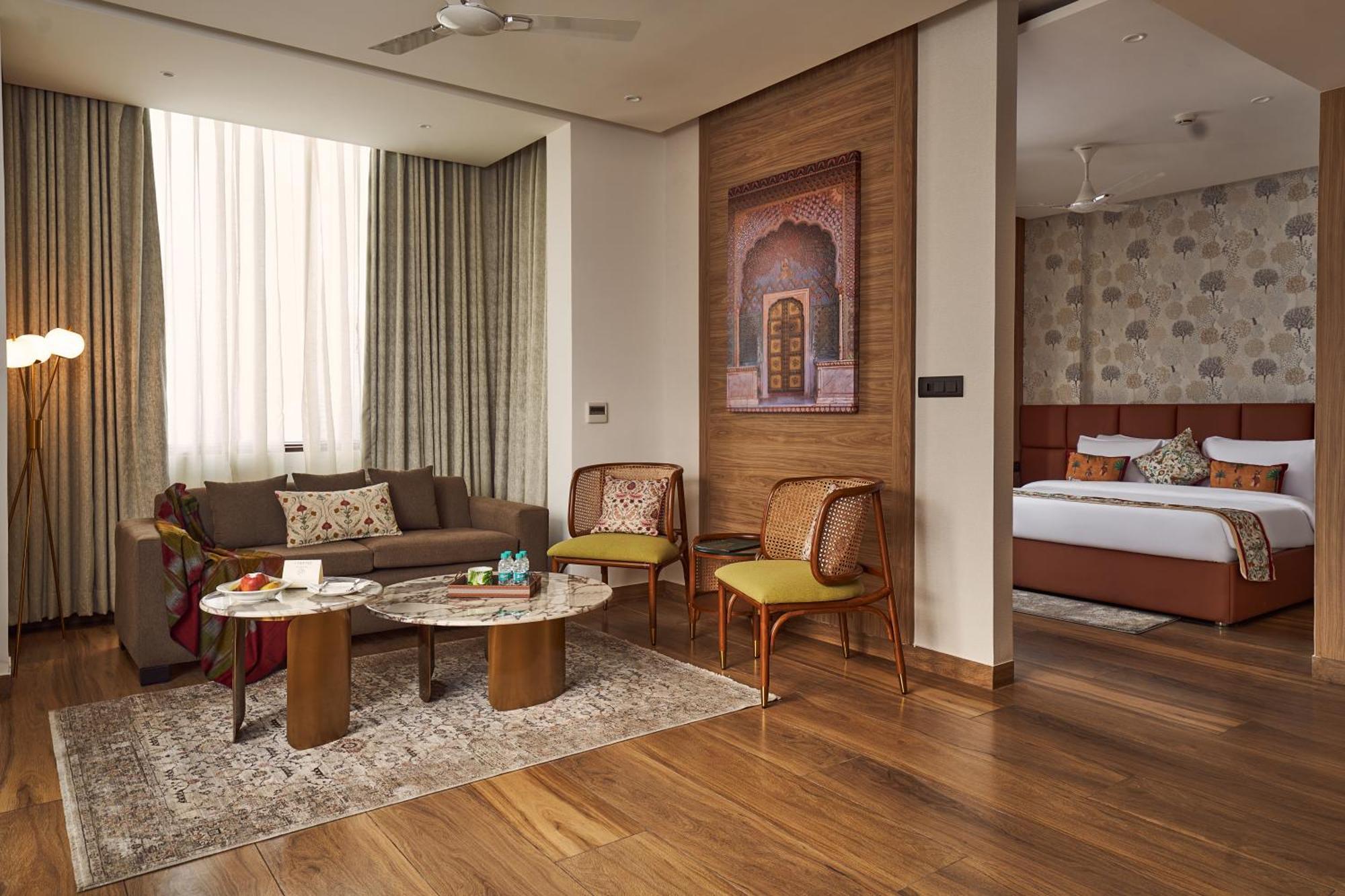 Triptam Vrindāvan Extérieur photo