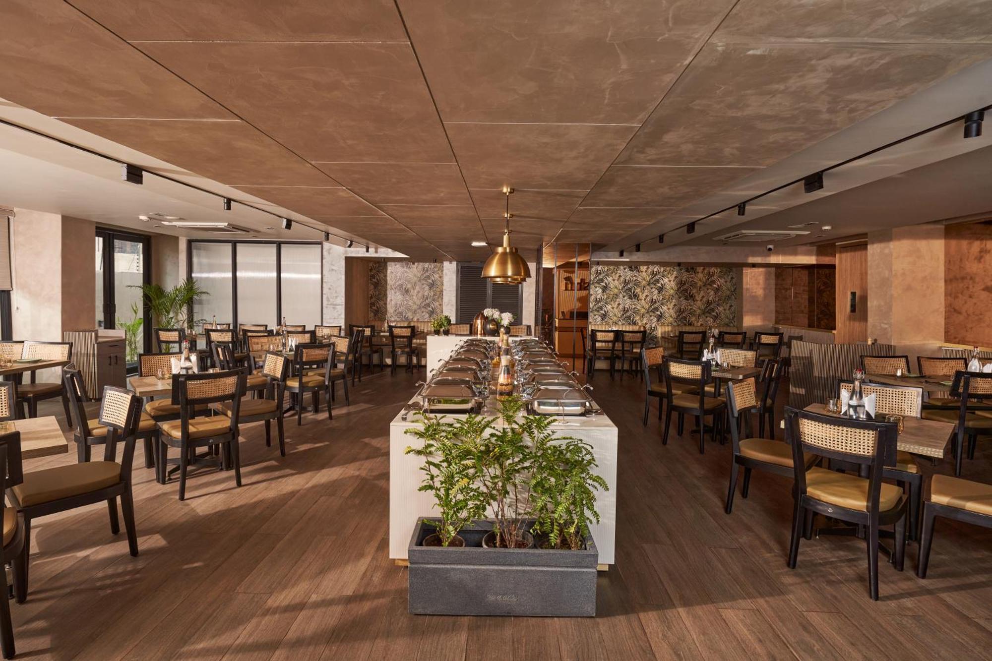 Triptam Vrindāvan Extérieur photo