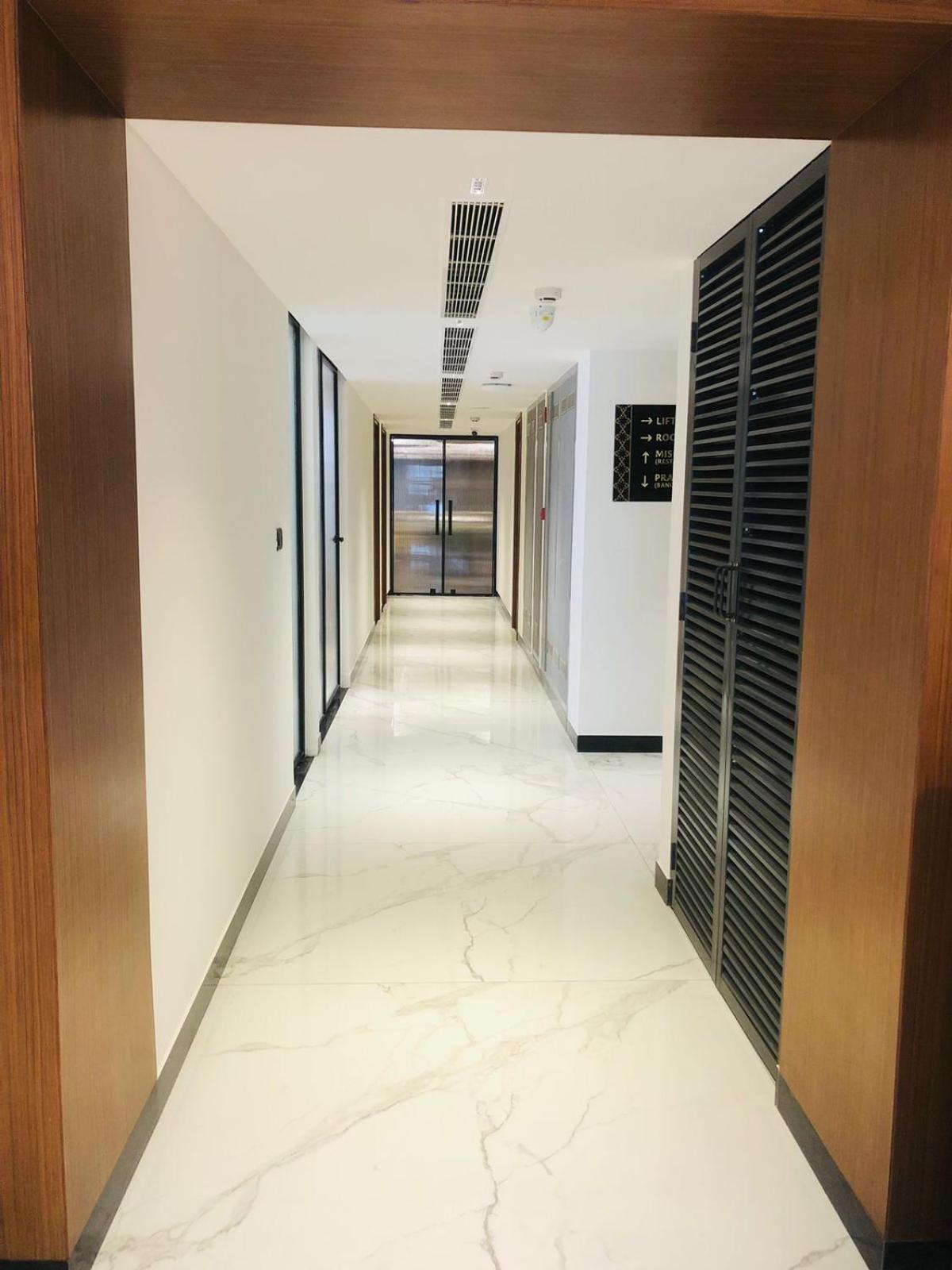 Triptam Vrindāvan Extérieur photo
