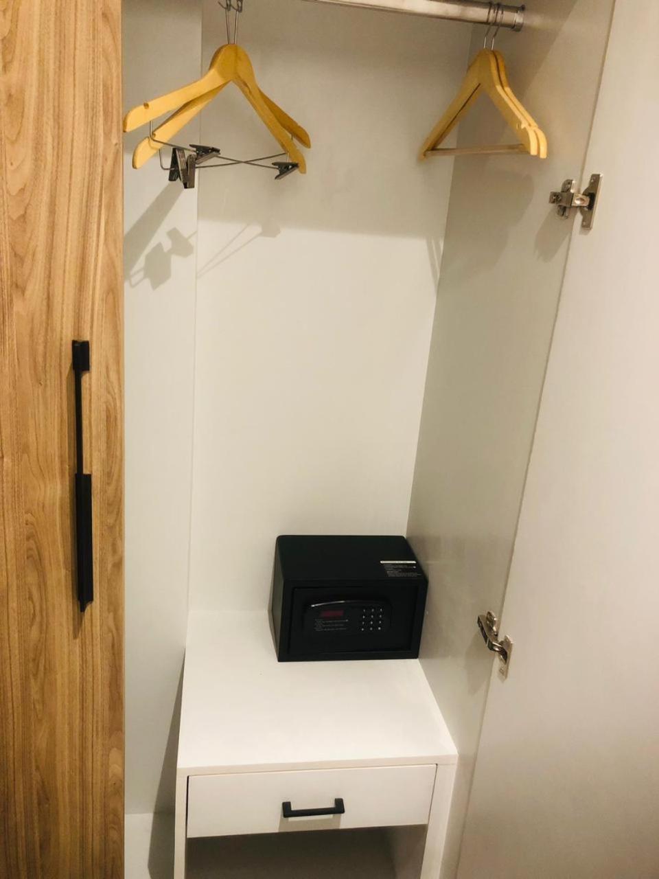 Triptam Vrindāvan Extérieur photo