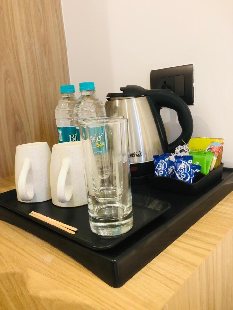 Triptam Vrindāvan Extérieur photo